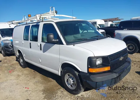 2016 Chevrolet Express 2500 Work Van z USA, uszkodzony, nr VIN 1GCWGAFF9G1330313